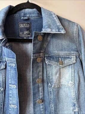 GUESS Vintage Women's Faded Blue Denim Trucker Jacket 80’s medium cotton